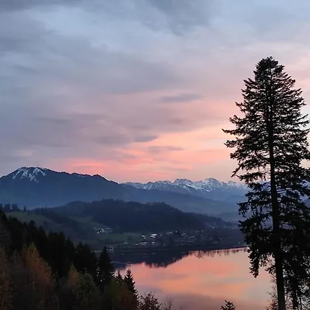 Sonnen-juwel Hallenbad Mit Sauna * Missen-Wilhams